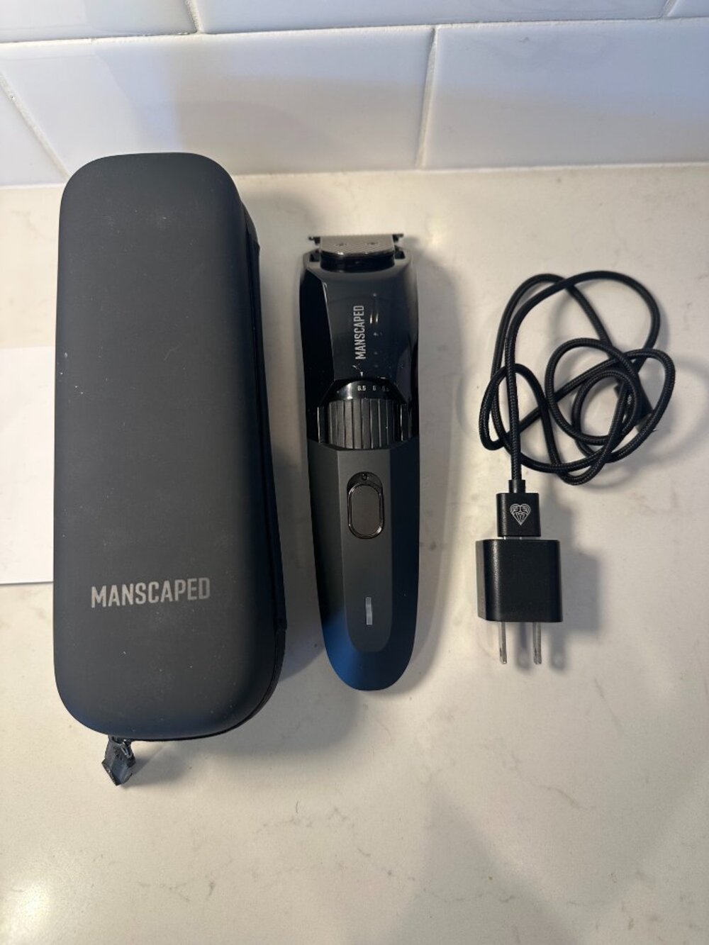 Manscaped The Beard Hedger Facial Grooming Shaver Black with Charger and Case
